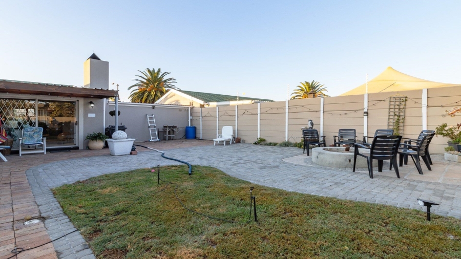 3 Bedroom Property for Sale in Glenwood Western Cape